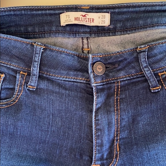 Hollister Dark was skinny jeans - Picture 2 of 4